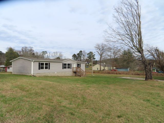 355 7th St, Tracy City, TN 37387