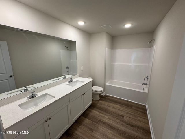 222 Seaford Lane, Aberdeen, NC 28315