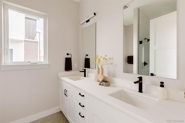 8260 E 36th Avenue 29, Denver, CO 80238