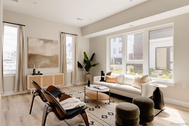 8260 E 36th Avenue 29, Denver, CO 80238