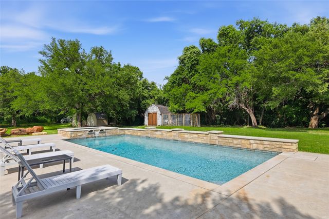 101 Pleasant Valley Lane, Weatherford, TX 76087