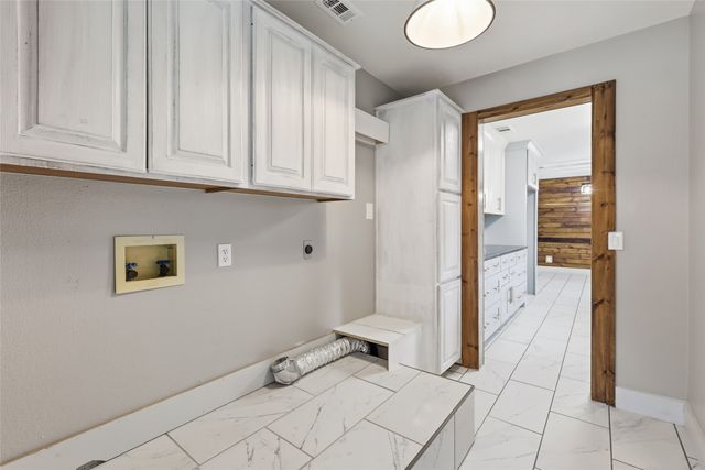 101 Pleasant Valley Lane, Weatherford, TX 76087