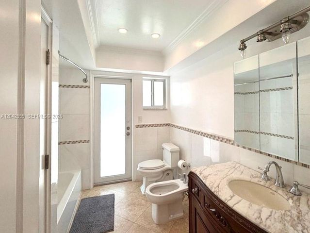 4409 Monserrate St, Coral Gables, FL 33146