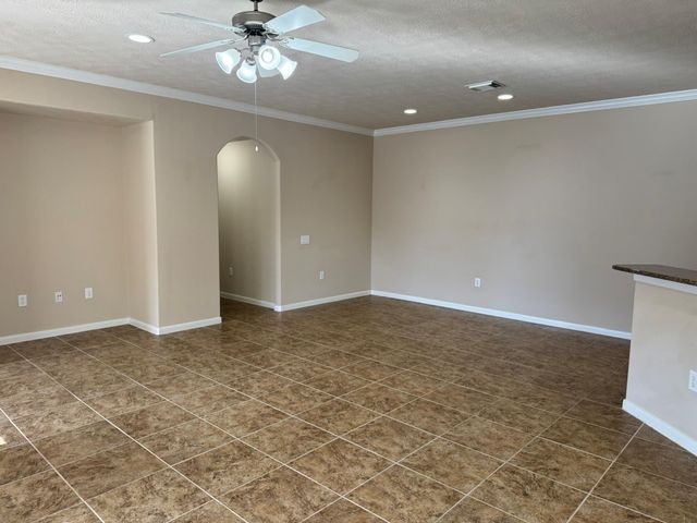 43 Abercrombie Place, Conroe, TX 77384