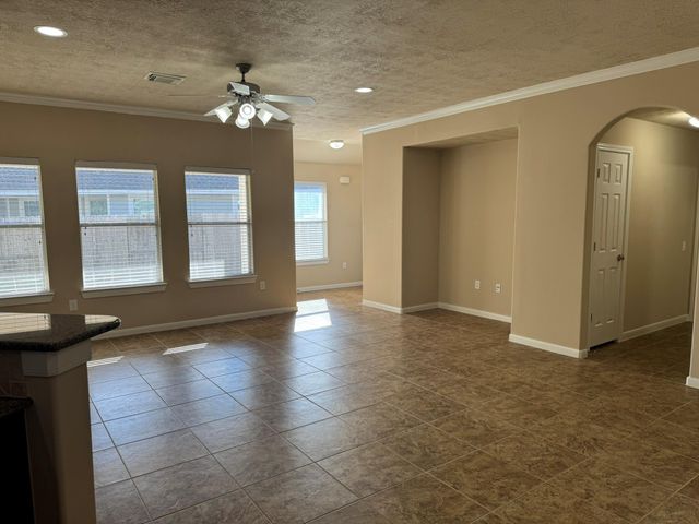 43 Abercrombie Place, Conroe, TX 77384