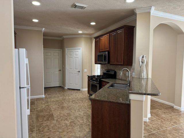 43 Abercrombie Place, Conroe, TX 77384