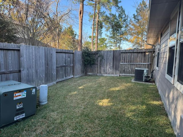 43 Abercrombie Place, Conroe, TX 77384