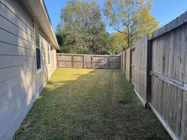 43 Abercrombie Place, Conroe, TX 77384