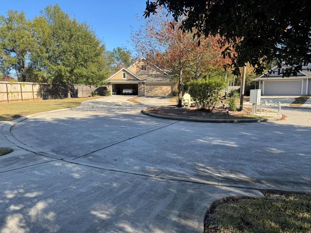 43 Abercrombie Place, Conroe, TX 77384