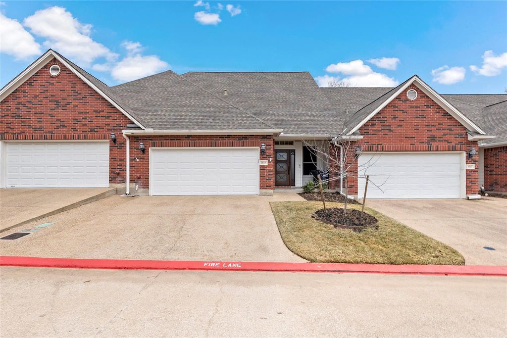 1615 Culture Lane, College Station, TX 77845