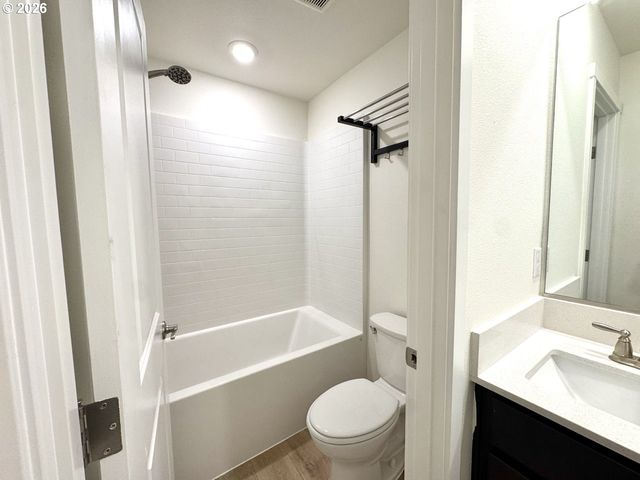 15507 Ne 72ND Way, Vancouver, WA 98682