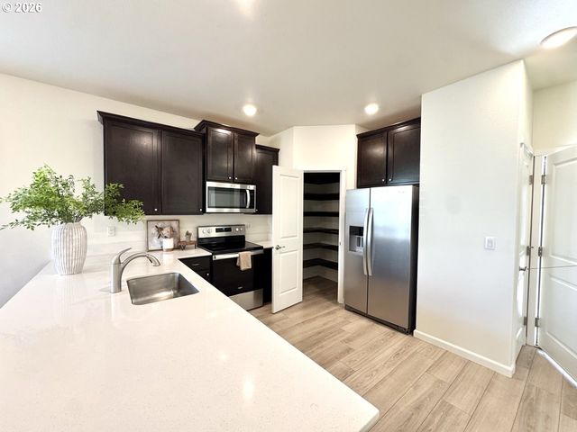 15507 Ne 72ND Way, Vancouver, WA 98682