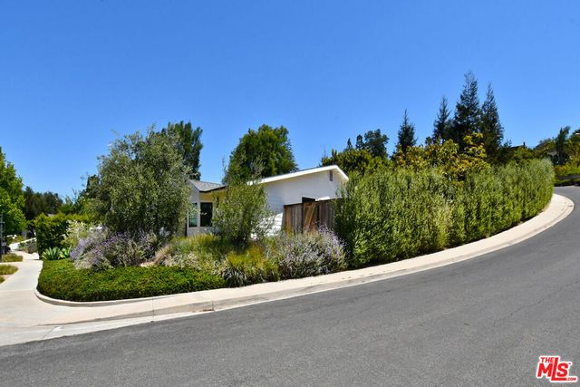 1572 Fordham Avenue, Thousand Oaks, CA 91360
