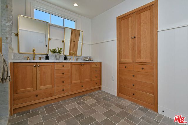 1572 Fordham Avenue, Thousand Oaks, CA 91360