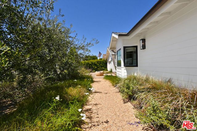 1572 Fordham Avenue, Thousand Oaks, CA 91360