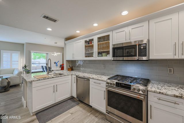 19700 N 76TH Street 1122, Scottsdale, AZ 85255