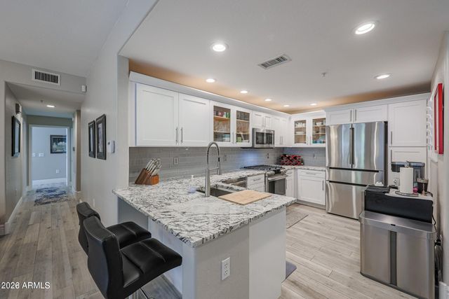 19700 N 76TH Street 1122, Scottsdale, AZ 85255