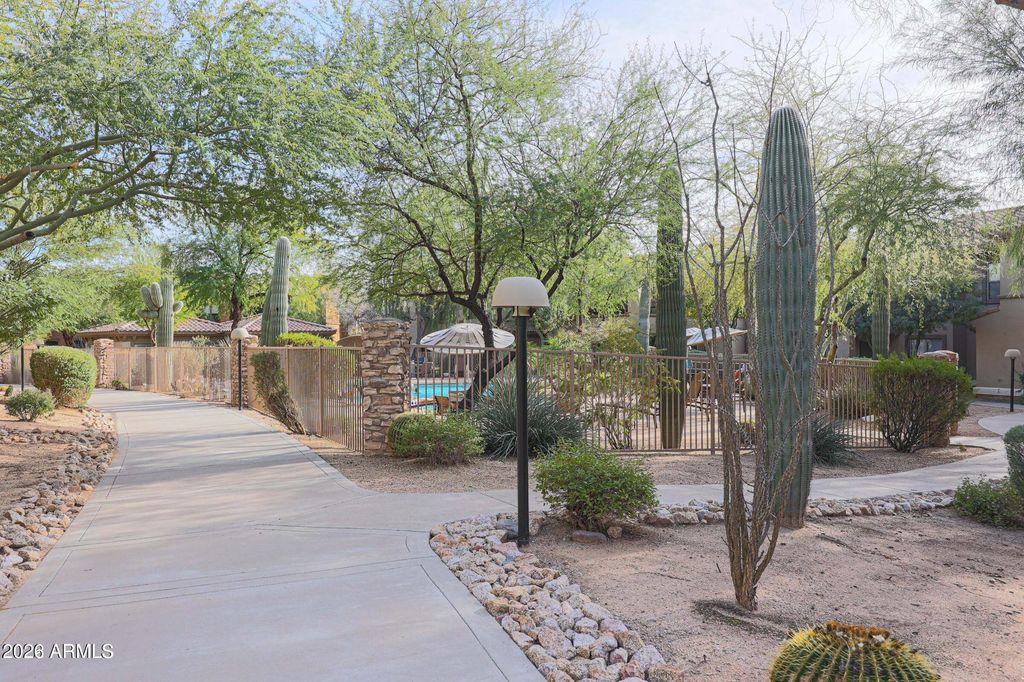 19700 N 76TH Street 1122, Scottsdale, AZ 85255