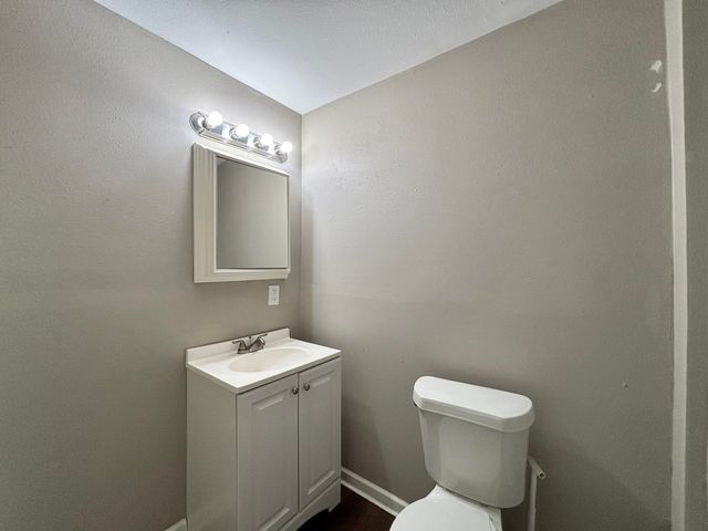 605 E Rusk St., Marshall, TX 75670