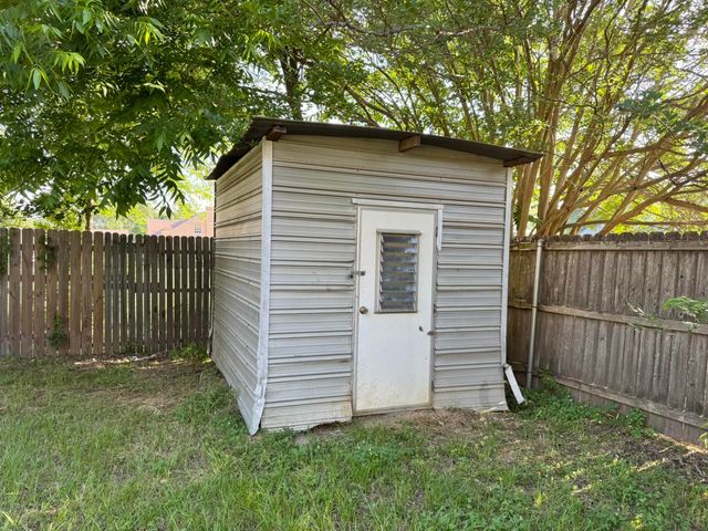 605 E Rusk St., Marshall, TX 75670