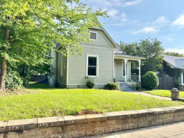 605 E Rusk St., Marshall, TX 75670