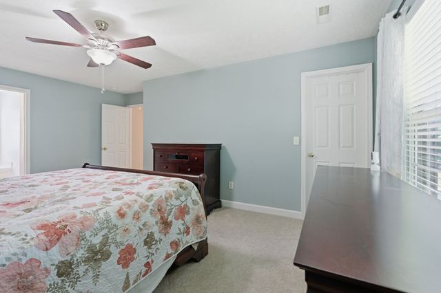 8008 Streamside Dr, Mount Juliet, TN 37122