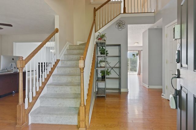 8008 Streamside Dr, Mount Juliet, TN 37122