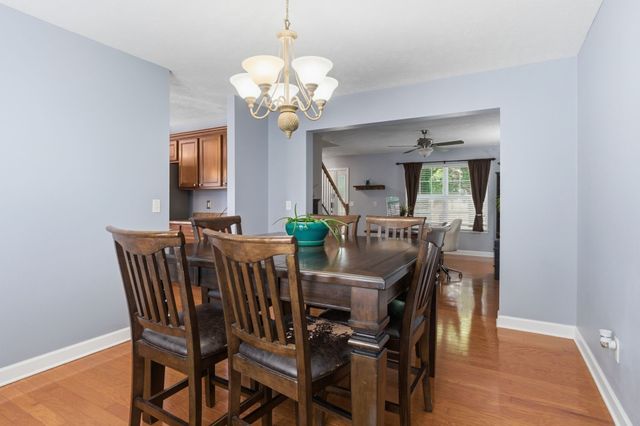 8008 Streamside Dr, Mount Juliet, TN 37122
