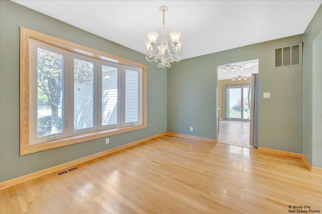 721 Brentwood Court, Algonquin, IL 60102