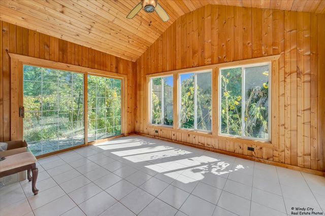 721 Brentwood Court, Algonquin, IL 60102