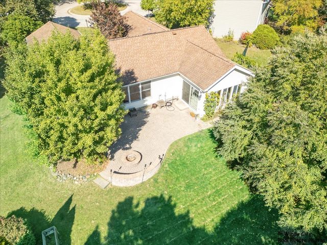 721 Brentwood Court, Algonquin, IL 60102