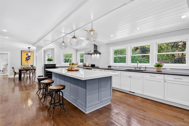 77 Brookside Drive, Manhasset, NY 11030