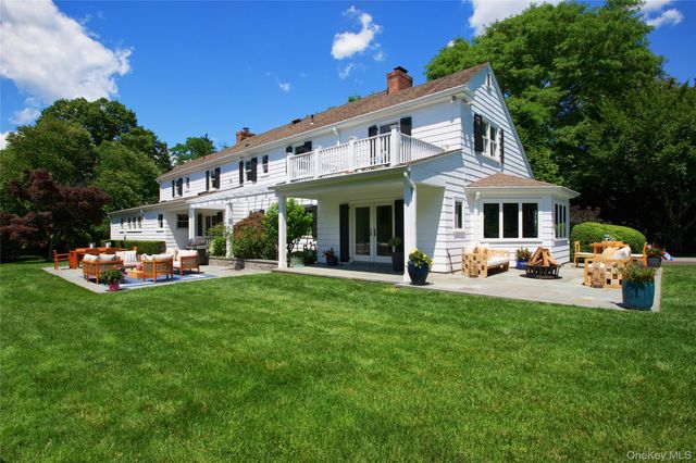 77 Brookside Drive, Manhasset, NY 11030