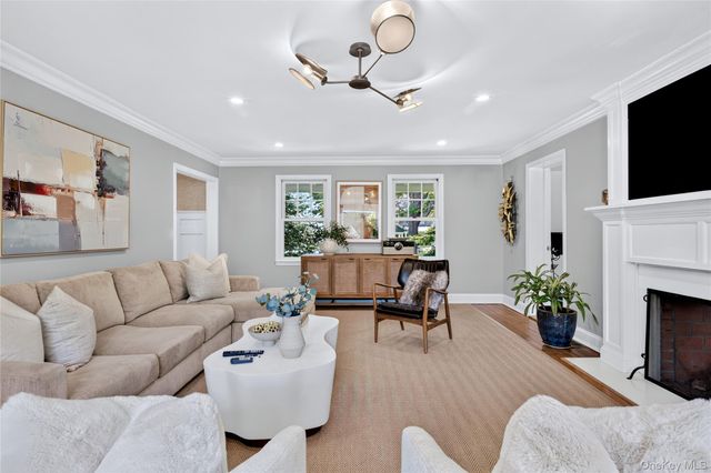 77 Brookside Drive, Manhasset, NY 11030