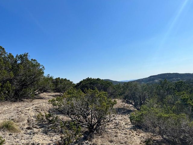 191 Scott Dr, Center Point, TX 78010