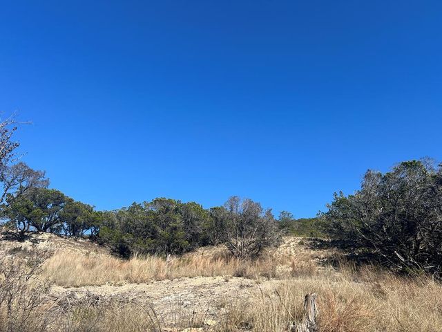 191 Scott Dr, Center Point, TX 78010