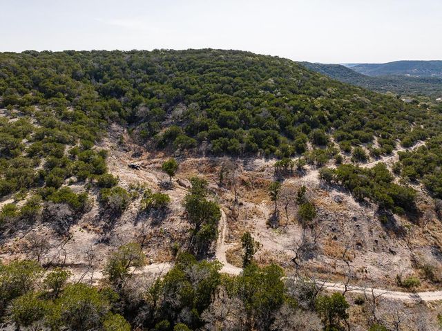 191 Scott Dr, Center Point, TX 78010