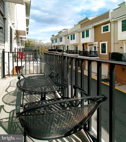 278 TRAIN WHISTLE TER SE, Leesburg, VA 20175