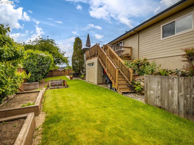 14029 Ne FREMONT Ct, Portland, OR 97230