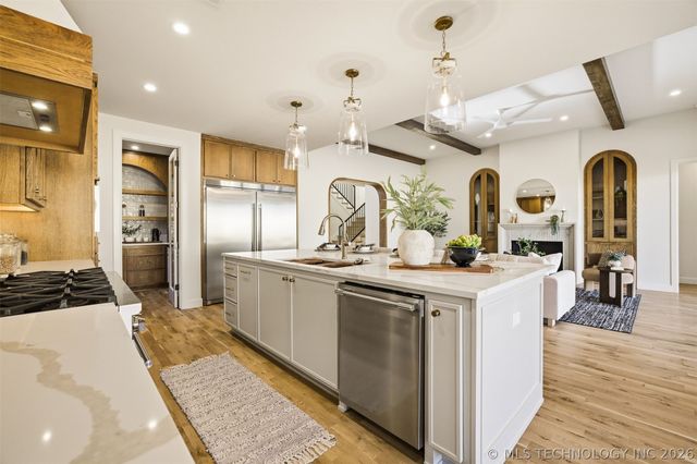 2241 S Florence Avenue, Tulsa, OK 74114