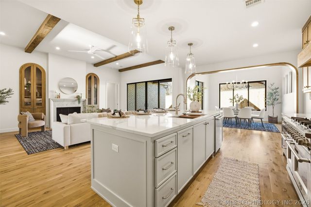 2241 S Florence Avenue, Tulsa, OK 74114