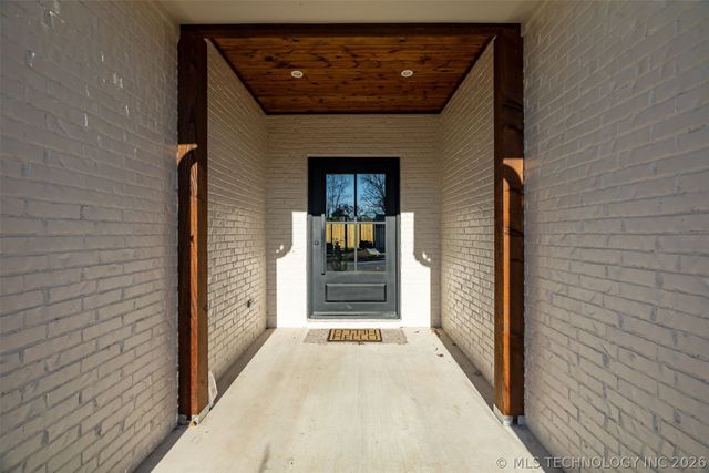 2241 S Florence Avenue, Tulsa, OK 74114