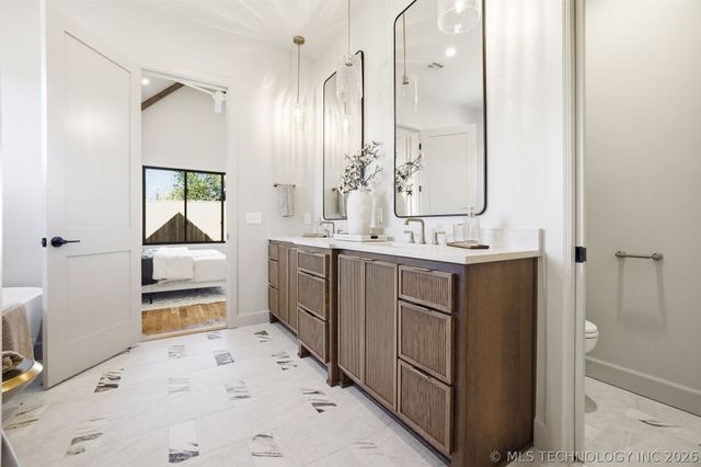 2241 S Florence Avenue, Tulsa, OK 74114