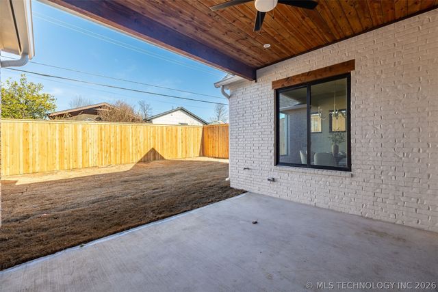 2241 S Florence Avenue, Tulsa, OK 74114