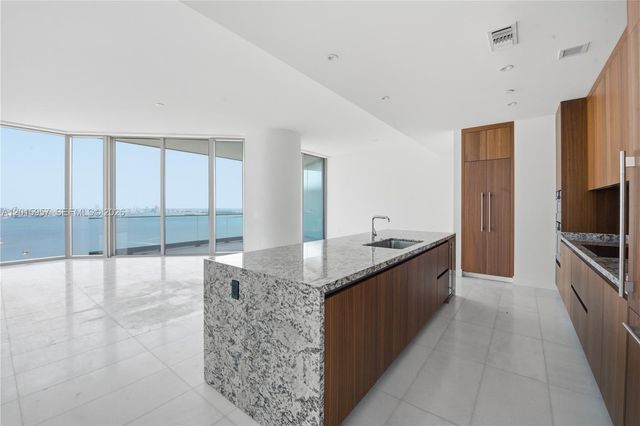 175 SE 25th Rd 3104, Miami, FL 33129