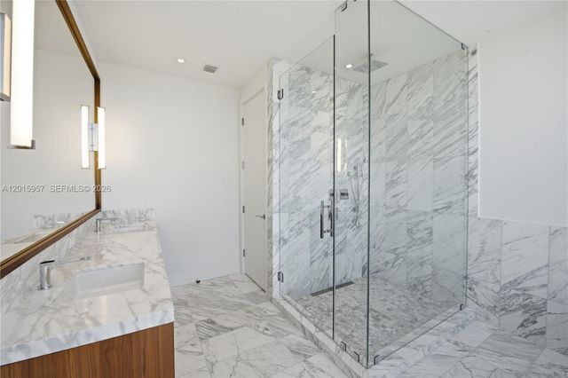 175 SE 25th Rd 3104, Miami, FL 33129