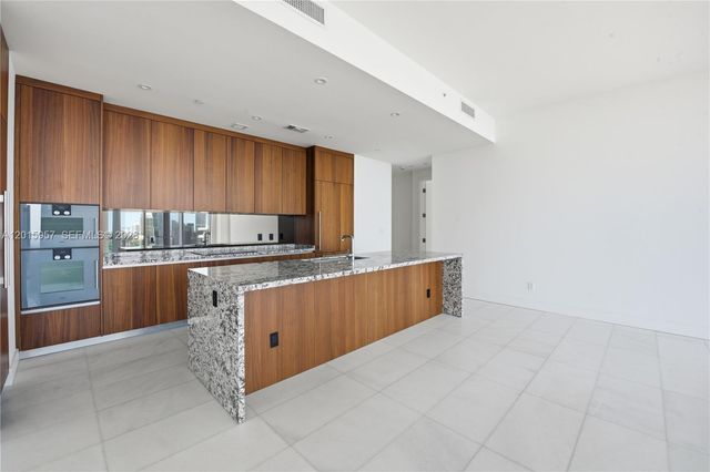 175 SE 25th Rd 3104, Miami, FL 33129