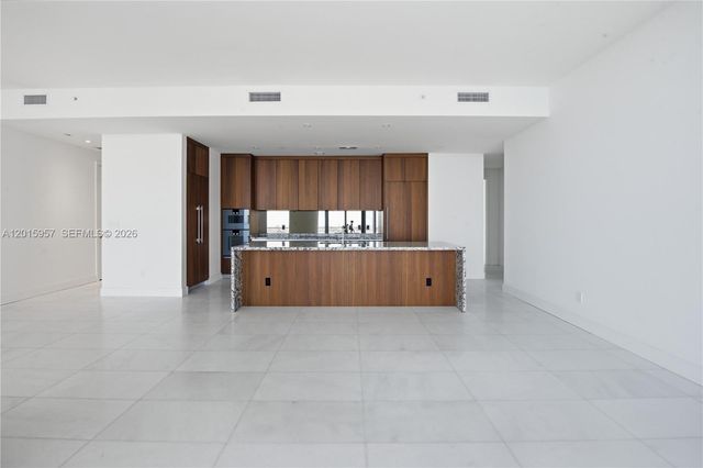 175 SE 25th Rd 3104, Miami, FL 33129