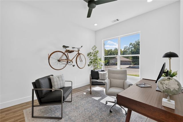 15 St Asaph Drive, Bella Vista, AR 72714