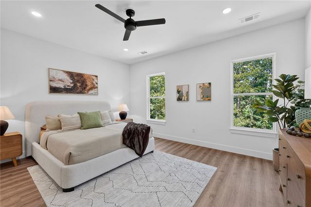 15 St Asaph Drive, Bella Vista, AR 72714